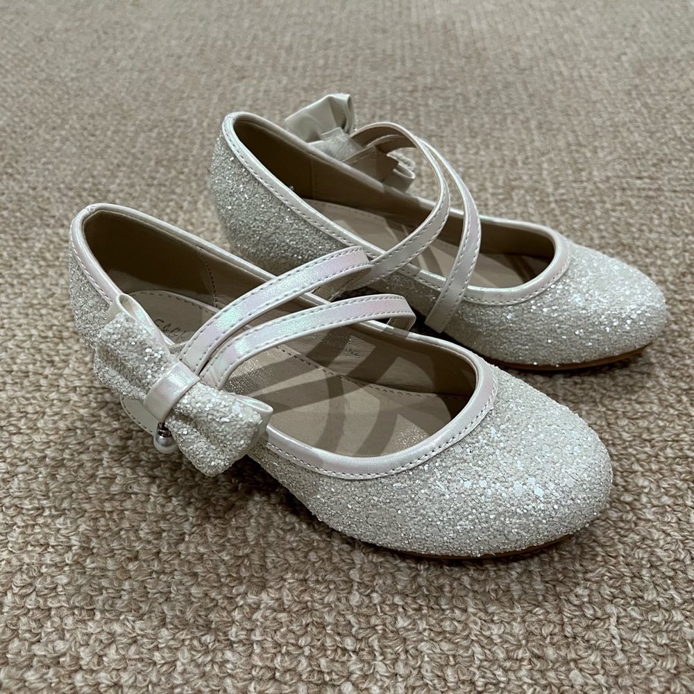 Girls Glittery White Dress Shoes with Bow Size 32 EU